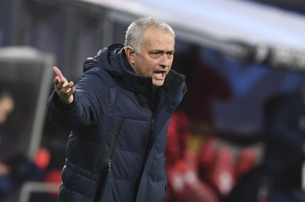 Мурињо и играчи Тотенхема прекршили правила понашања током пандемије